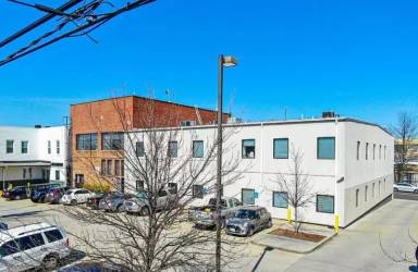 Main picture of T & E Apartments