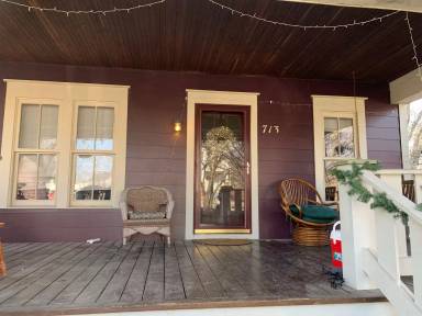 Main picture of 711 W Dodds St