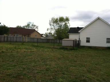 Main picture of 102 Huntsman Pl