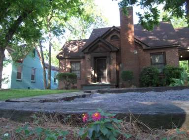 Main picture of 4134 N State St