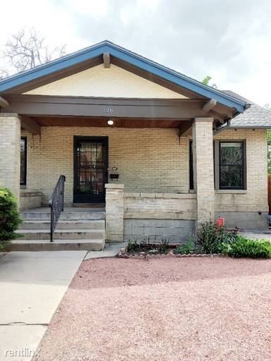 Main picture of 126 W Adams Ave