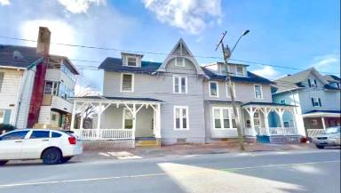 Main picture of 125 Hillside Ave
