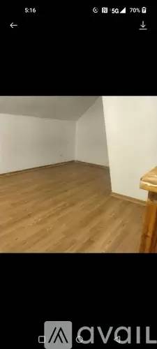 Main picture of 1440 W Barry Ave