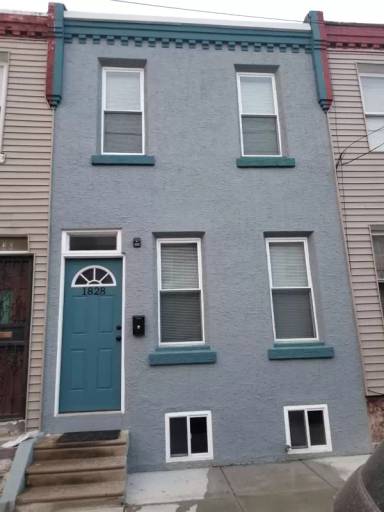 Main picture of 1828 E Hazzard St