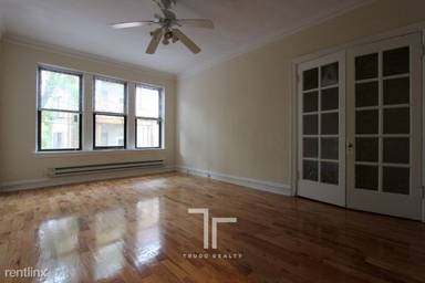 Main picture of 4614 N Paulina St