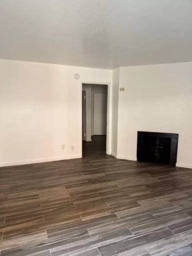 Main picture of 38561 11th St E
