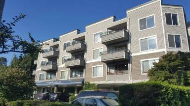 Main picture of 2425 Harbor Ave SW