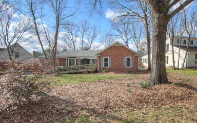 Main picture of 11122 Five Cedars Rd