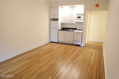 Main picture of 214 E 51st St
