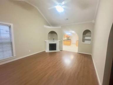 Main picture of 9482 Brook Forest Cir