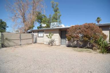 Main picture of 1201 N Sherry Ave