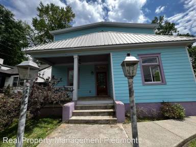 Main picture of 930 Park Ave SE