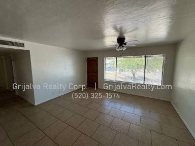 Main picture of 6252 E 15th St
