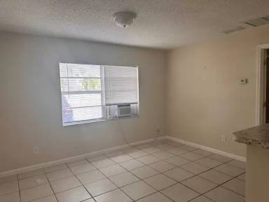 Main picture of 2549 Dixie Pkwy