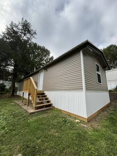 Main picture of 1040 Harding Blvd
