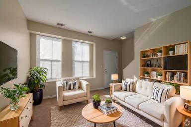 Main picture of Tremont Pointe Apartments