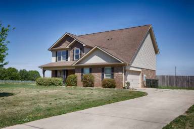 Main picture of 200 Reeney Dr