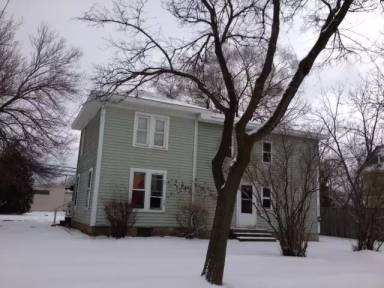 Main picture of 322 N Arnold St