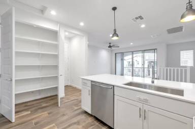 Main picture of 4055 E Amoroso Dr