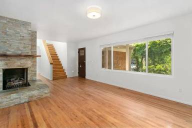 Main picture of 16330 Kimball St