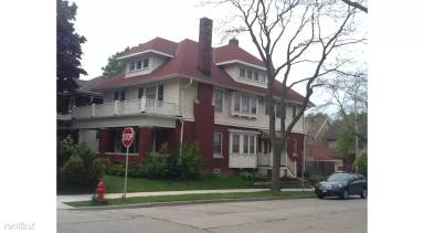 Main picture of 2935 N Downer Ave