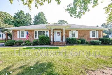 Main picture of 7490 Lexington Dr