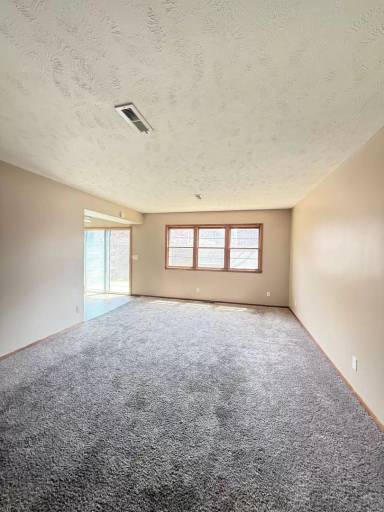 Main picture of 203 W 29th Ave