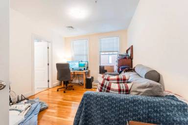 Main picture of 34 Worthington St