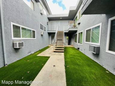 Main picture of 11825 National Blvd