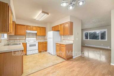 Main picture of 906 N 2nd St