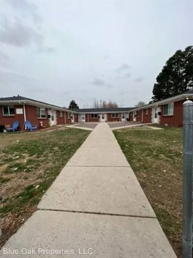 Main picture of 4592 Everett St