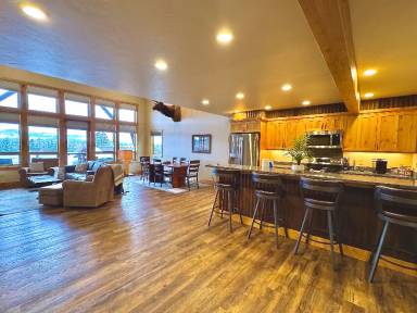 Main picture of 283 Eagle Bend Dr