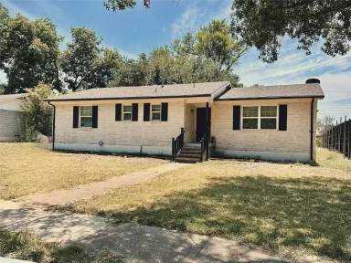 Main picture of 8734 Forest Green Dr