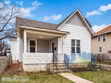 Main picture of 41 N Central Ave
