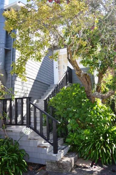 Main picture of 409 Turney St