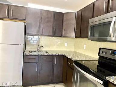 Main picture of 1208 Summit Ave