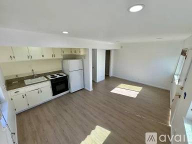 Main picture of 1269 Park Ave