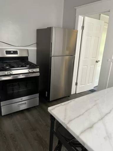 Main picture of 2290 Genesee St