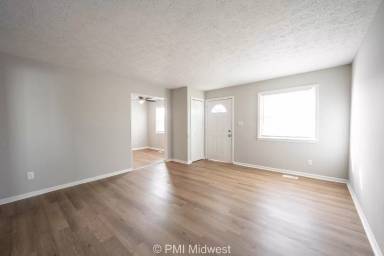 Main picture of 9416 Big Ben Cir