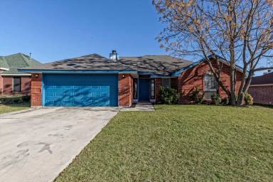 Main picture of 1007 Chablis Dr
