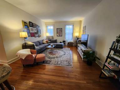 Main picture of 2436 Brown St