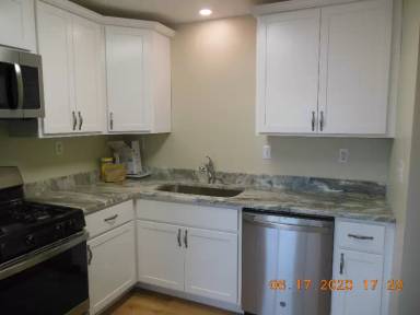 Main picture of 353 Grace St