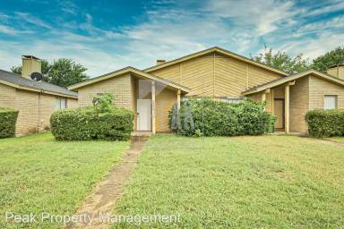 Main picture of 2704 Saint George Pl