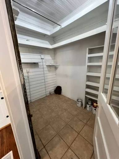 Main picture of 514 Creswell Ave