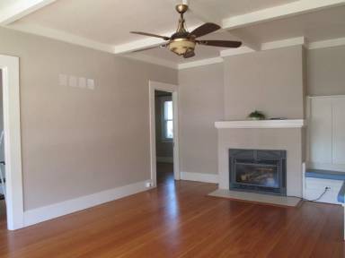 Main picture of 482 Islay St
