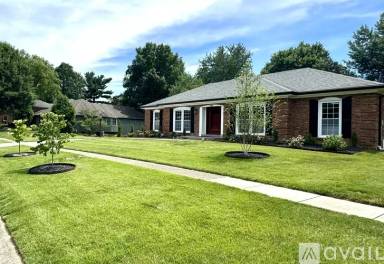 Main picture of 706 Farmingham Rd