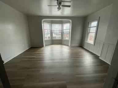 Main picture of 711 W King St