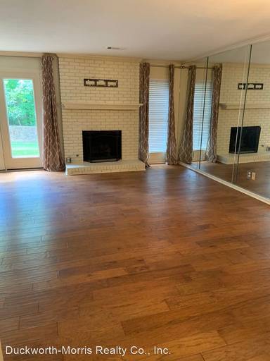 Main picture of 1711 Saint Charles Pl