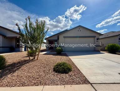 Main picture of 4032 E Market St