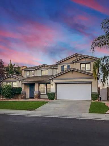 Main picture of 27368 Pumpkin St